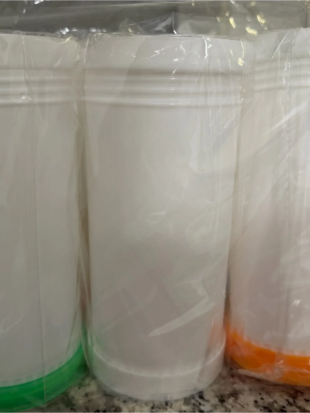 6 Piece Bar Pour Colorful Juice Pouring Bottle Containers, 34oz 6Plastic Dispens